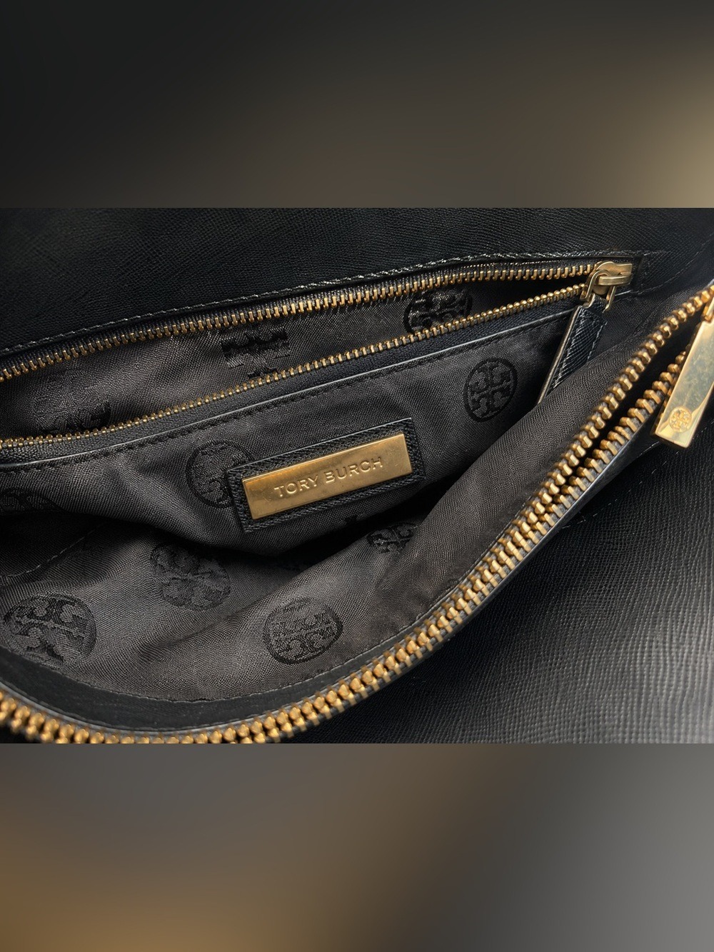 🖤 Tory Burch Black Leather Dome Satchel Purse • Classic Everyday Designer Bag - Picture 5 of 13